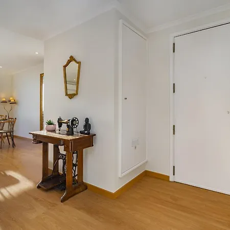 Whome Premium View 2-bed Great For R Workers & Families شقة