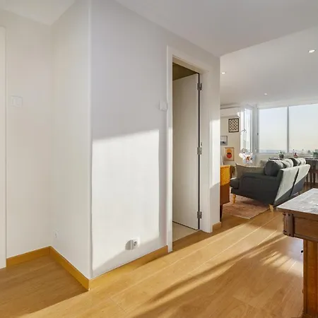 Whome Premium View 2-bed Great For R Workers & Families Апартаменты *